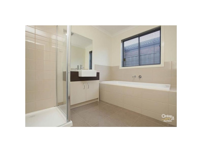 9 SPARTAN WAY, Williams Landing VIC 3027