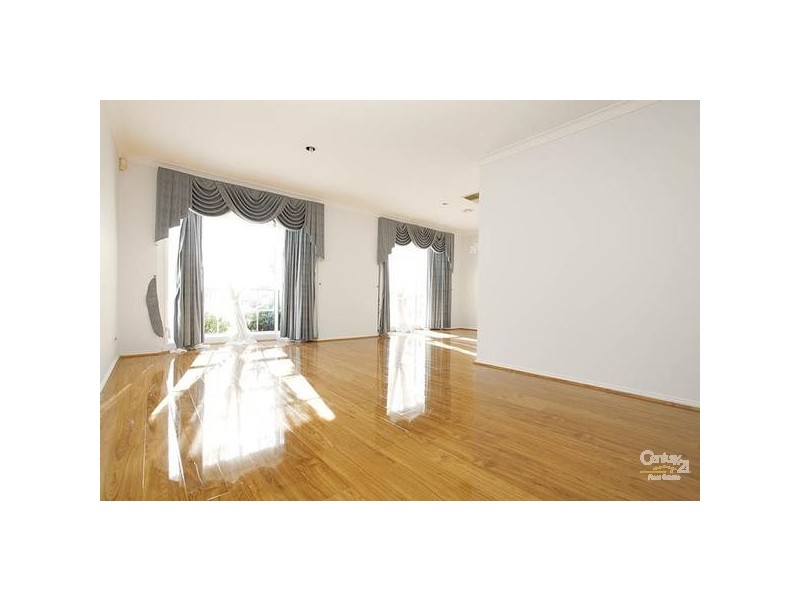 6 TRUMAN COURT, Altona Meadows VIC 3028