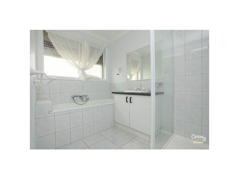 6 TRUMAN COURT, Altona Meadows VIC 3028