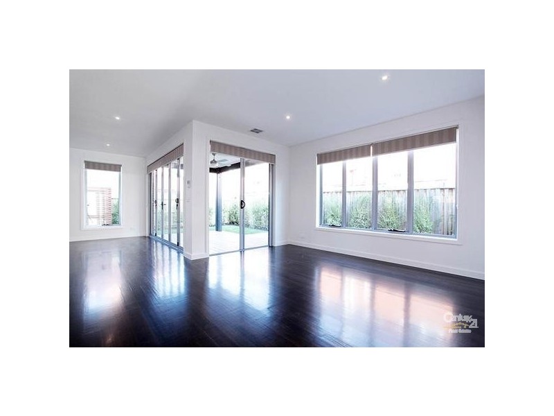 60 SARGOOD STREET, Altona VIC 3018