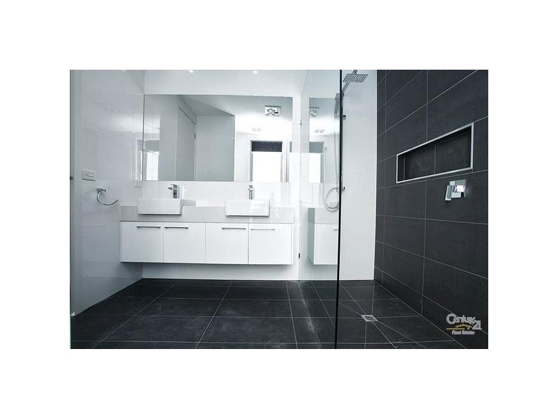 60 SARGOOD STREET, Altona VIC 3018