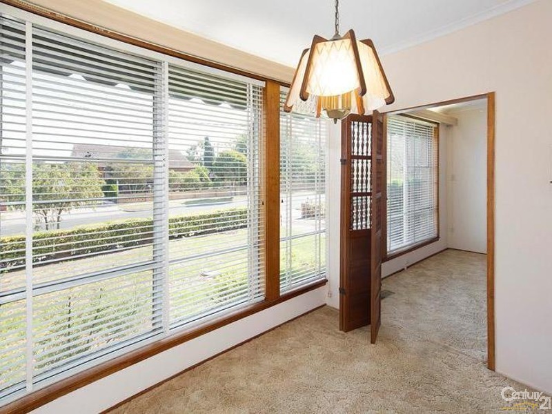 15 Whittaker Avenue, Laverton VIC 3028