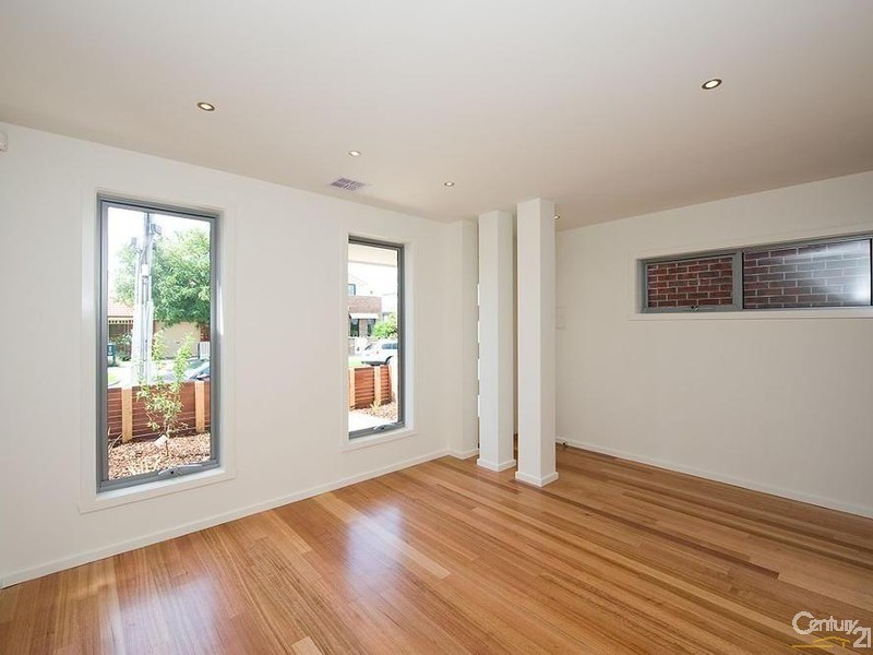 38 Kernot Street, Spotswood VIC 3015