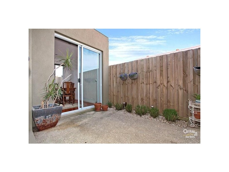 44 SALISBURY STREET, Newport VIC 3015