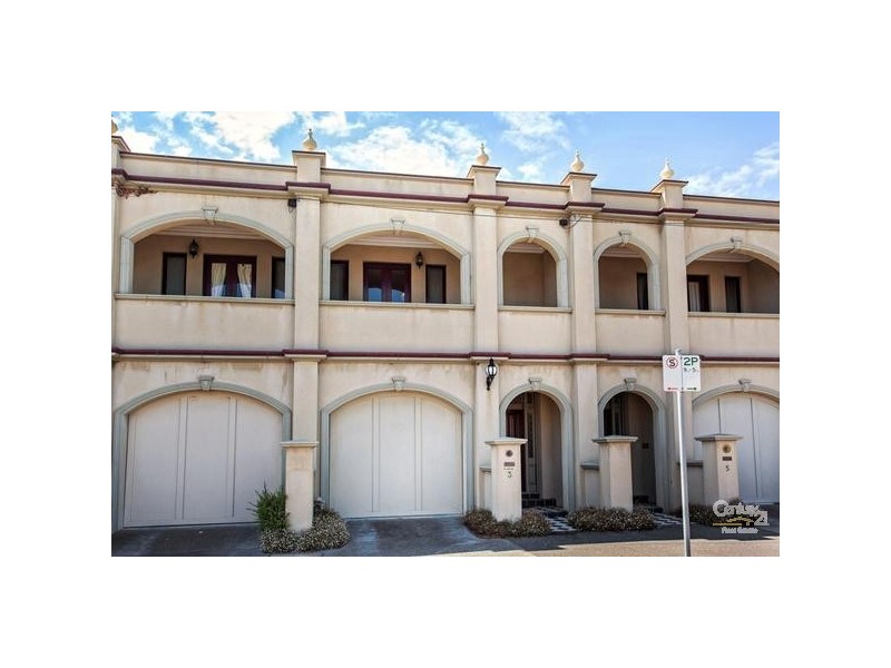 3 THOMPSON STREET, Williamstown VIC 3016