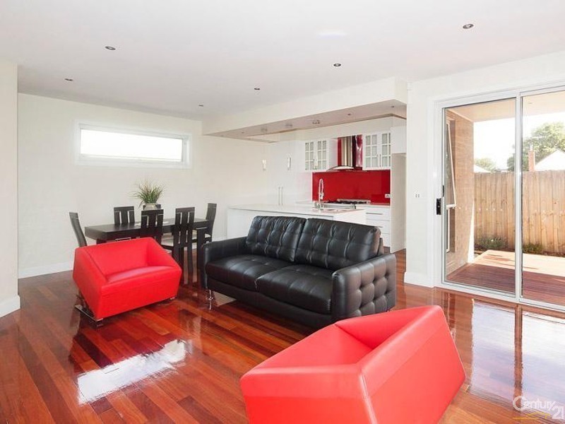 2/39 Laurie Street, Newport VIC 3015