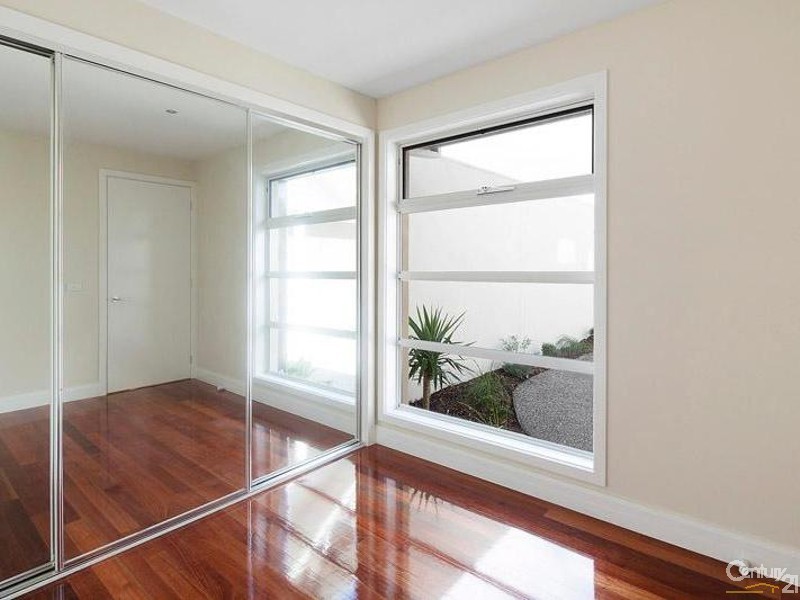 2/39 Laurie Street, Newport VIC 3015