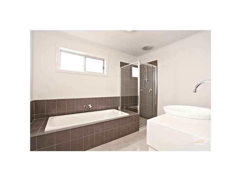 3 SANDY WAY, Torquay VIC 3228