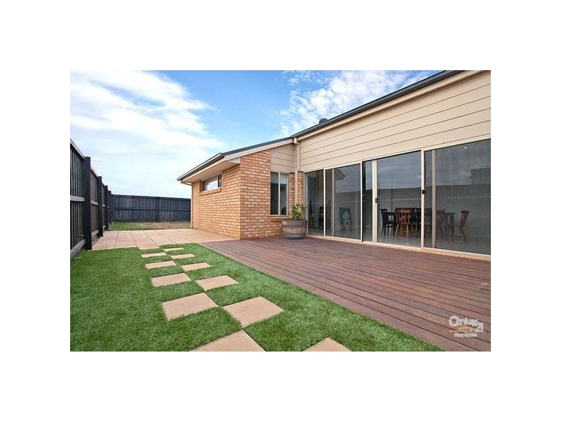 3 SANDY WAY, Torquay VIC 3228