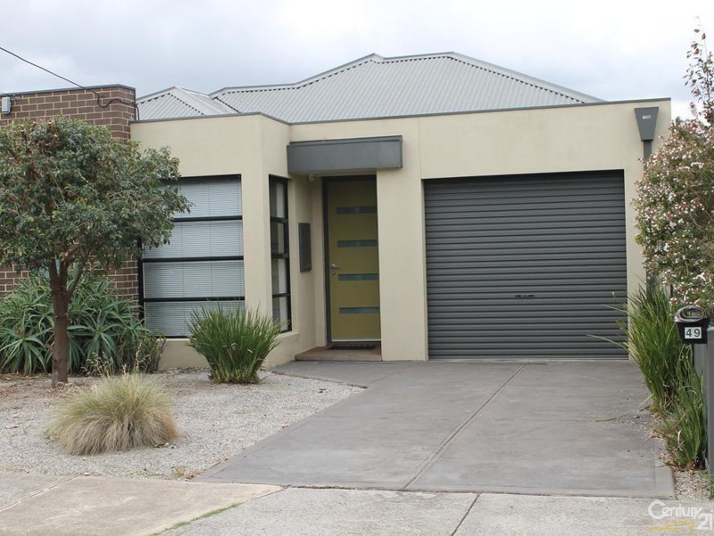 49  Greene Street, South Kingsville VIC 3015