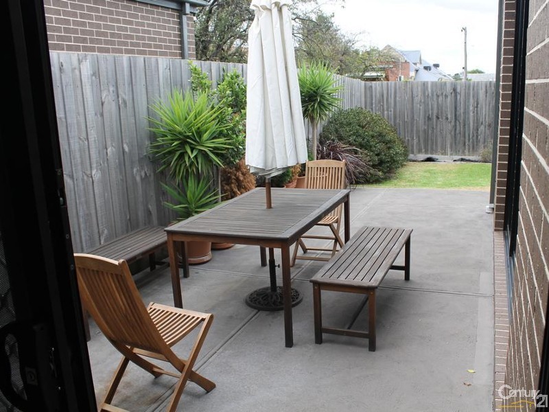 49  Greene Street, South Kingsville VIC 3015