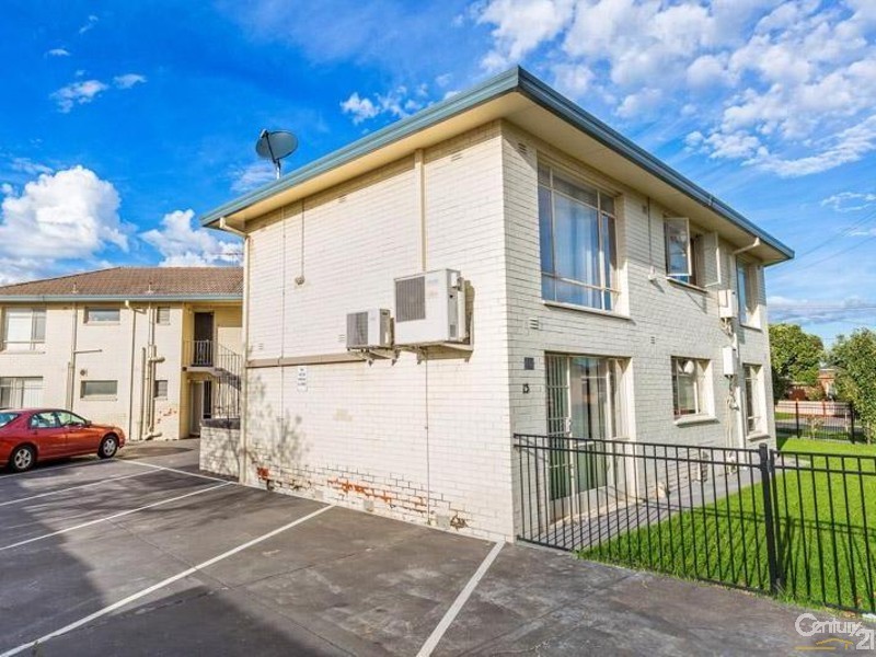 3/13 STAPLEY CRS, Altona North VIC 3025