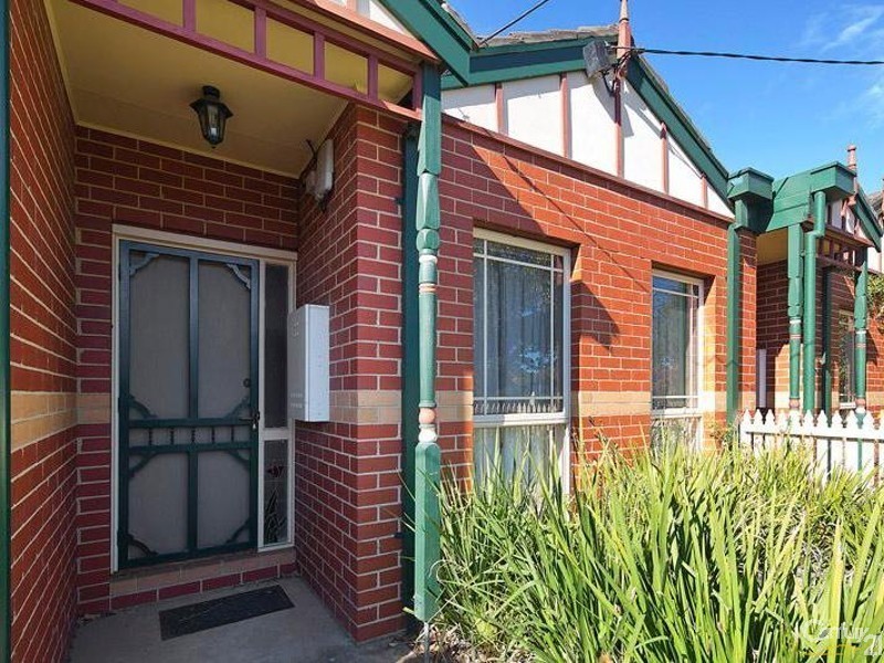 102 Hall st, Newport VIC 3015