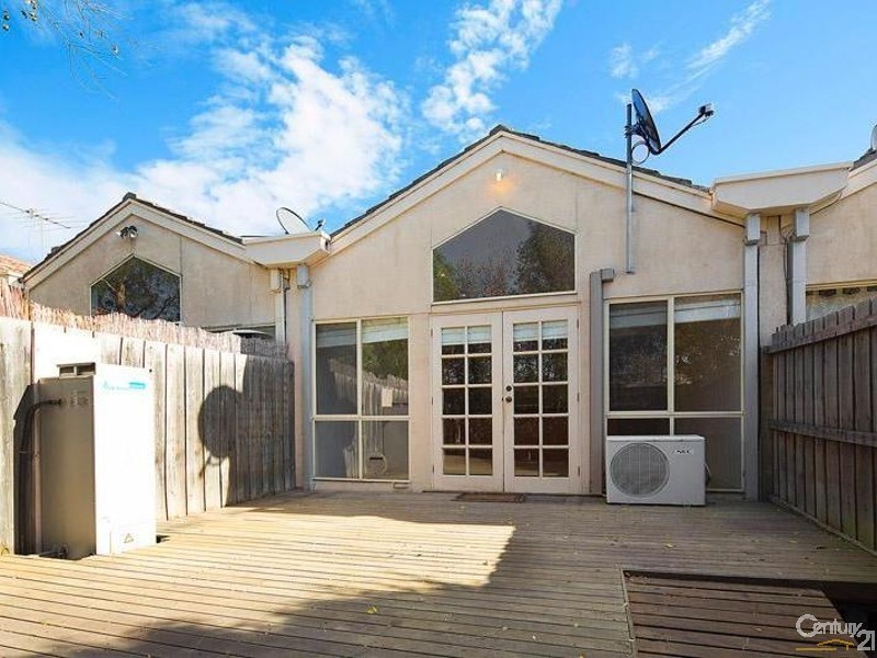 102 Hall st, Newport VIC 3015