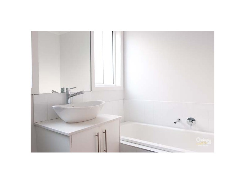 3 MAXWELL AVENUE, Altona North VIC 3025