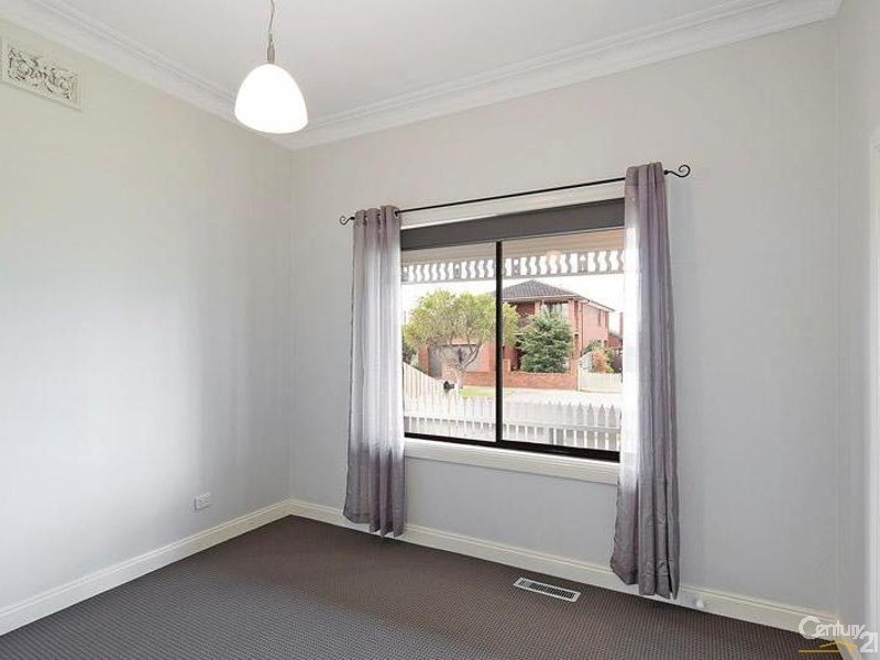 20 Stephenson Street, Spotswood VIC 3015