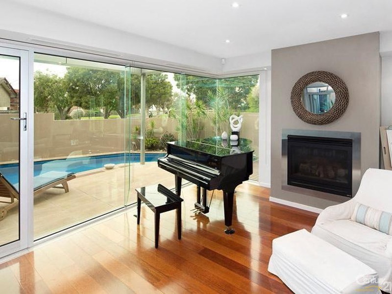 11A Queen Street, Altona VIC 3018