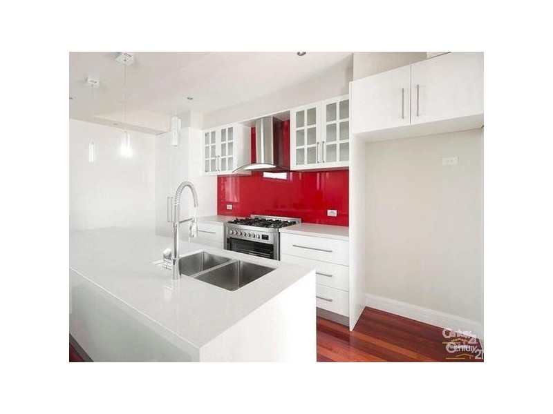 2/39 LAURIE STREET, Newport VIC 3015