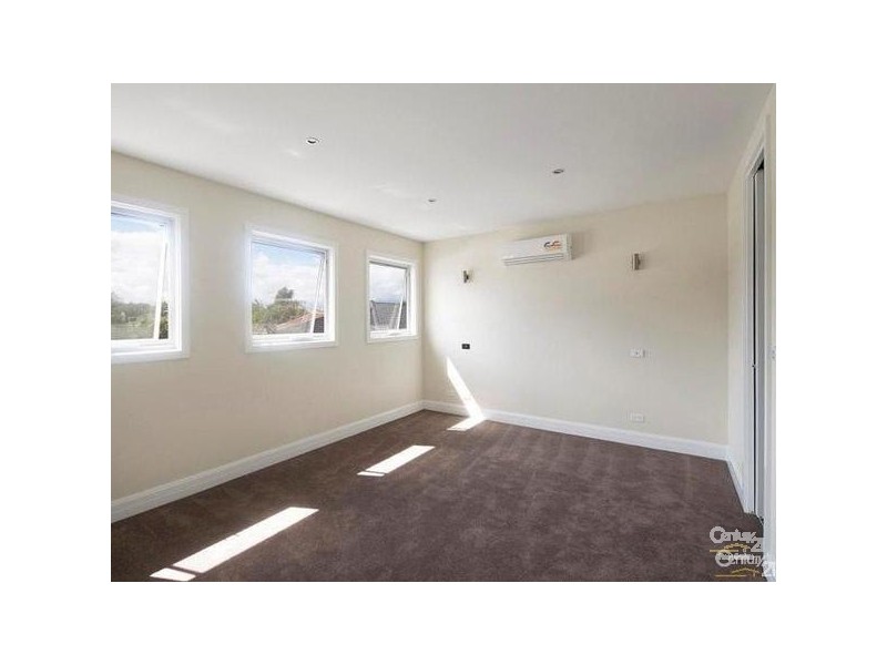 2/39 LAURIE STREET, Newport VIC 3015