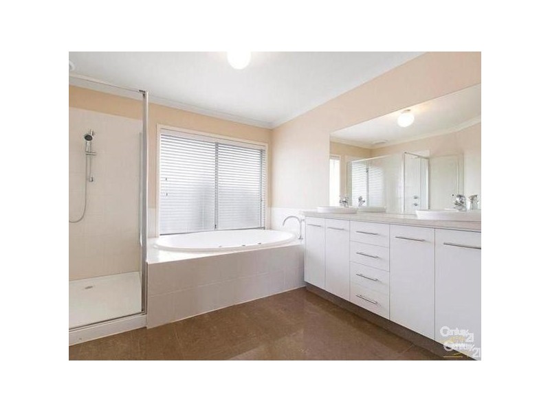 51 TIMES SQUARE, Sanctuary Lakes VIC 3030