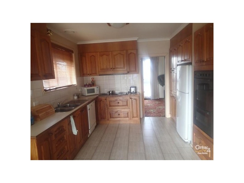 14 Camara Street, St Albans VIC 3021