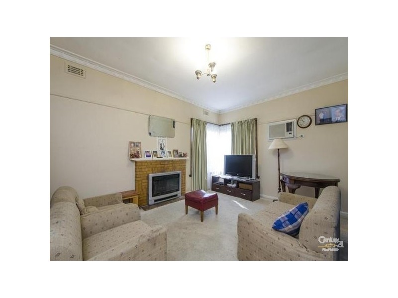 10 Mitchell Avenue, Altona North VIC 3025