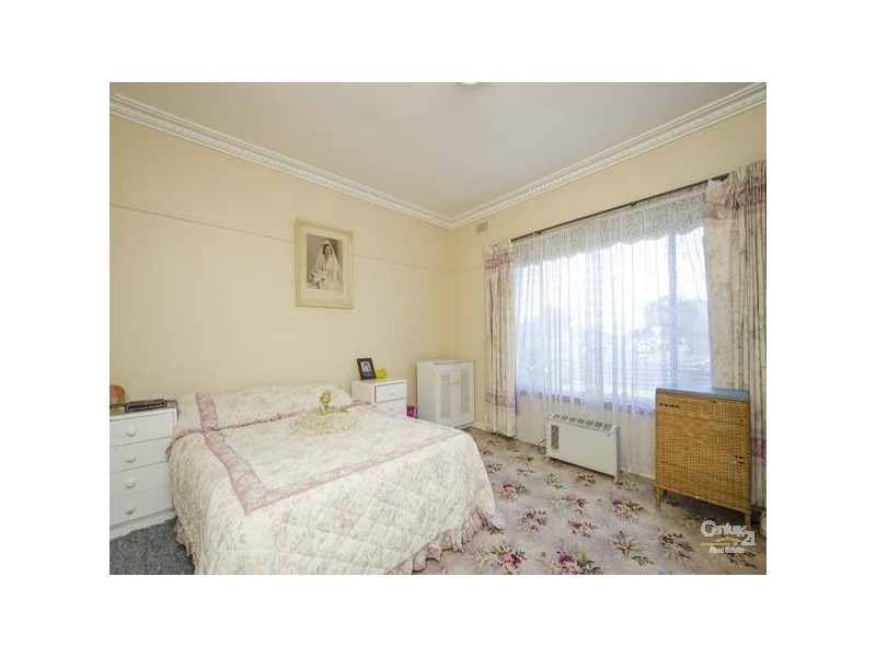 10 Mitchell Avenue, Altona North VIC 3025