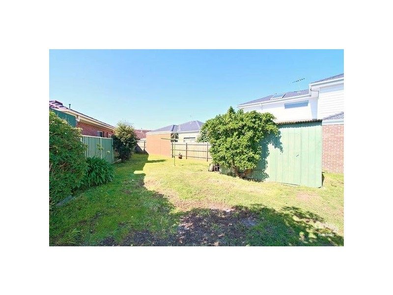 10 Mitchell Avenue, Altona North VIC 3025