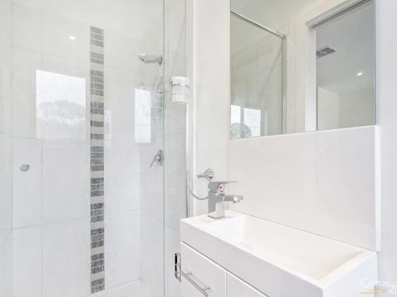 1/17 Carmen Street, Newport VIC 3015