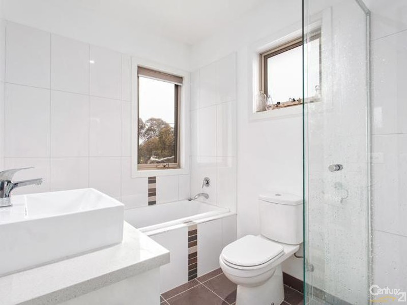 1/17 Carmen Street, Newport VIC 3015