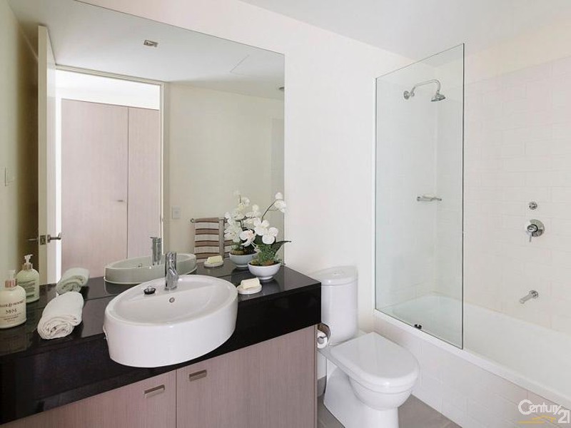 30/114 Mason Street, Newport VIC 3015