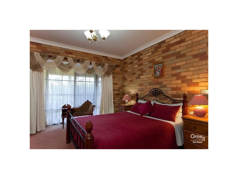 48 BARRY STREET, Romsey VIC 3434