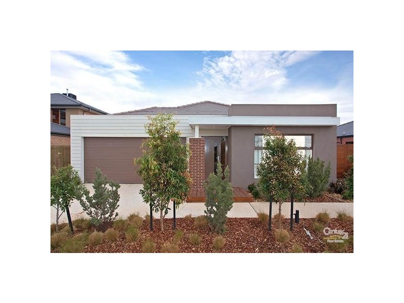 25 CITY BAY DRIVE, Point Cook VIC 3030
