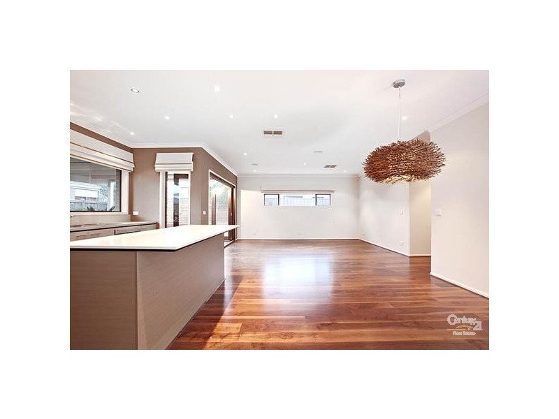 25 CITY BAY DRIVE, Point Cook VIC 3030