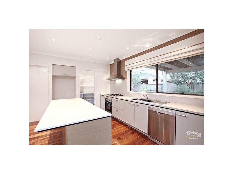 25 CITY BAY DRIVE, Point Cook VIC 3030