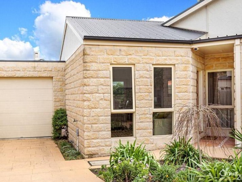 3/9 Sutton Avenue, Altona North VIC 3025