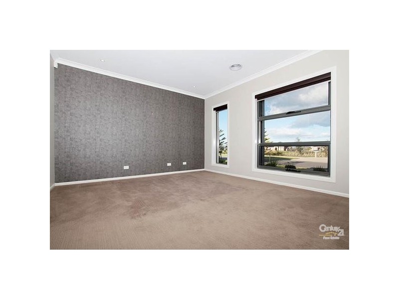 29 CITY BAY DRIVE, Point Cook VIC 3030