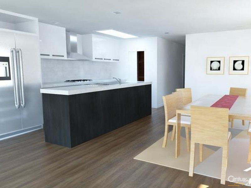 2/4 McIntosh Road, Altona North VIC 3025