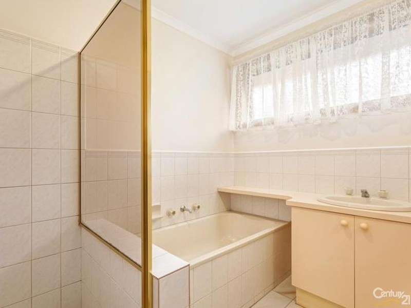 1/6 Munro Court, Altona Meadows VIC 3028