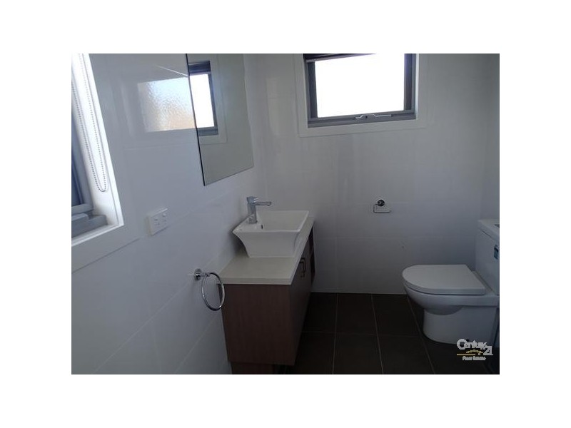 2 THIRD AVENUE, Altona North VIC 3025