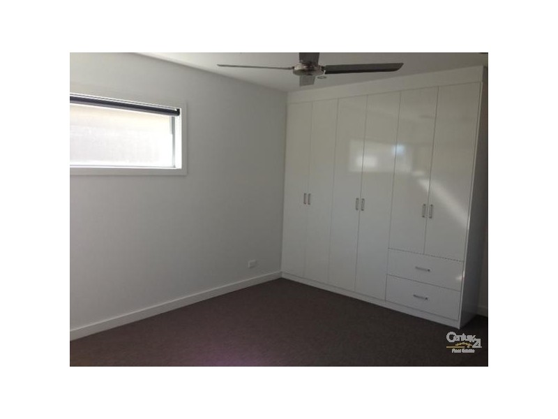 2 THIRD AVENUE, Altona North VIC 3025