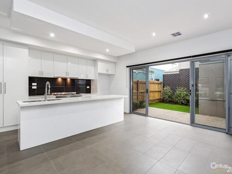 2A THIRD AVENUE, Altona North VIC 3025