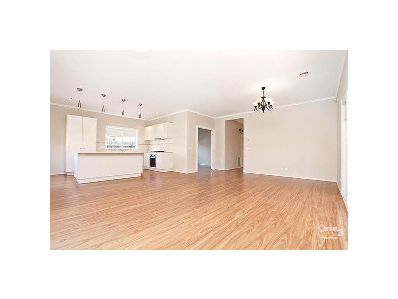 19 HOWARDS WAY, Point Cook VIC 3030