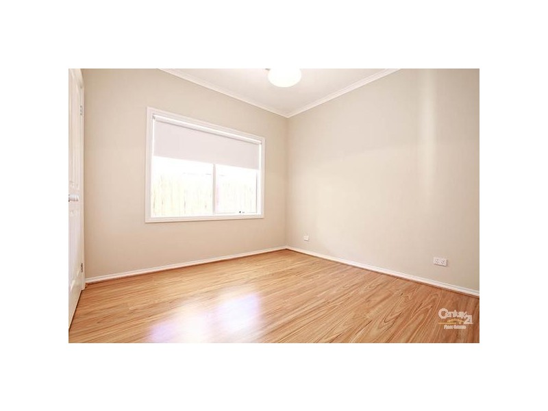 19 HOWARDS WAY, Point Cook VIC 3030