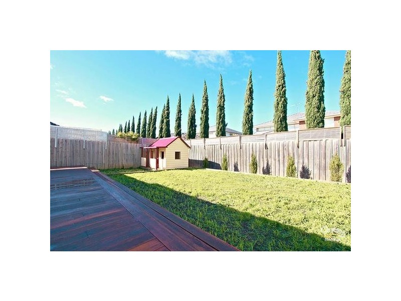 19 HOWARDS WAY, Point Cook VIC 3030