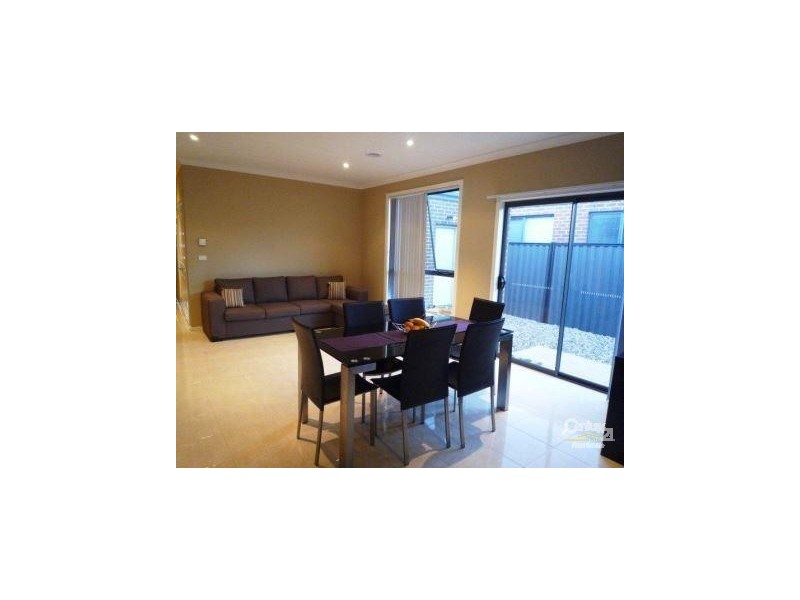 4/10 BONITA AVENUE, Tarneit VIC 3029