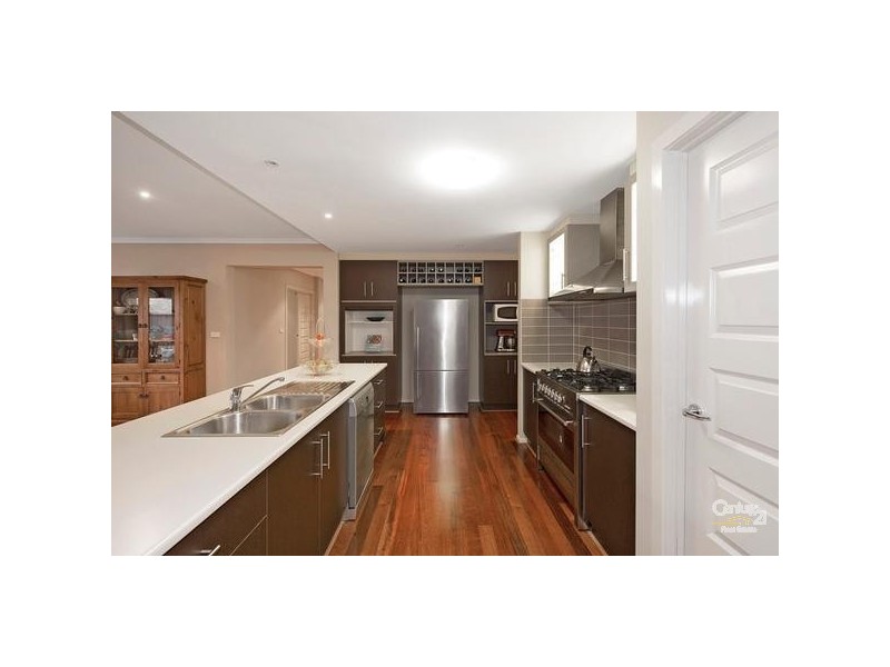 11 MOORGATE STREET, Point Cook VIC 3030