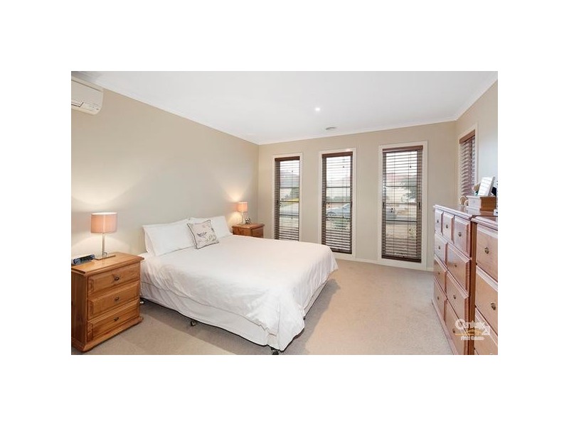 11 MOORGATE STREET, Point Cook VIC 3030