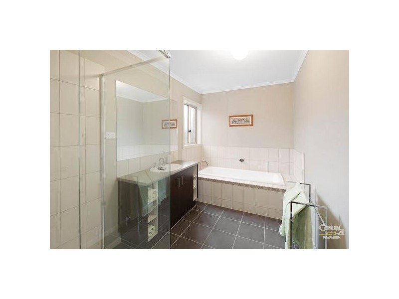 11 MOORGATE STREET, Point Cook VIC 3030