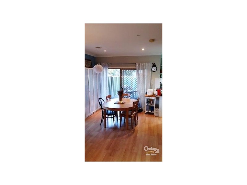 20/14 MICKELTON GROVE, Point Cook VIC 3030